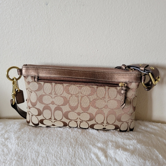 Coach Belt Bag - Picture 4 of 9